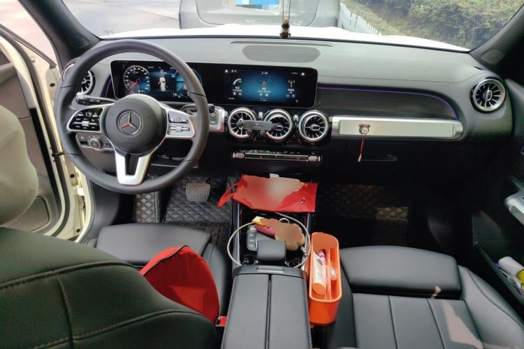 Used Mercedes-Benz GLB 2020 Updated GLB 200 Dynamic Edition Center Console