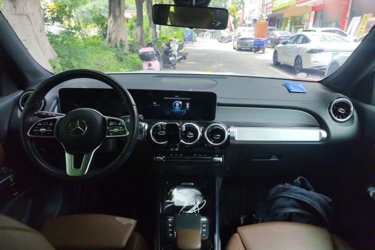 Used Mercedes-Benz GLB 2020 GLB 180 Fashion Model Center Console