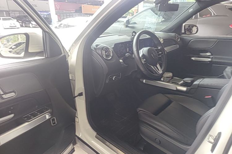 Used Mercedes-Benz GLB 2020 Updated GLB 200 Dynamic Edition Driver Seat