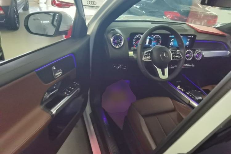 Used Mercedes-Benz GLB 2020 Updated GLB 200 Dynamic Edition Driver Seat