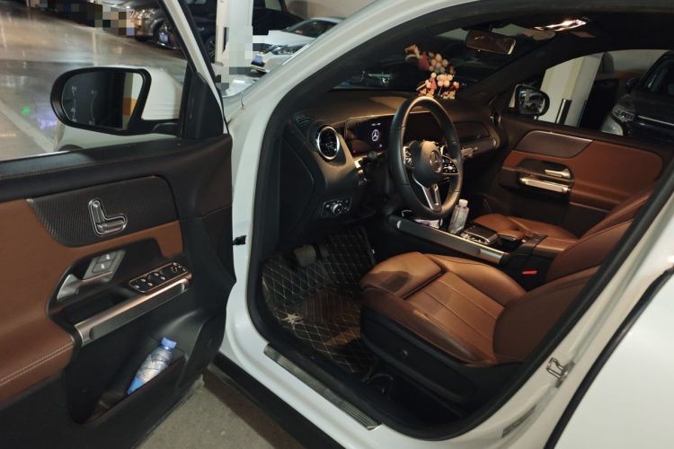 Used Mercedes-Benz GLB 2020 GLB 200 Dynamic Edition Driver Seat