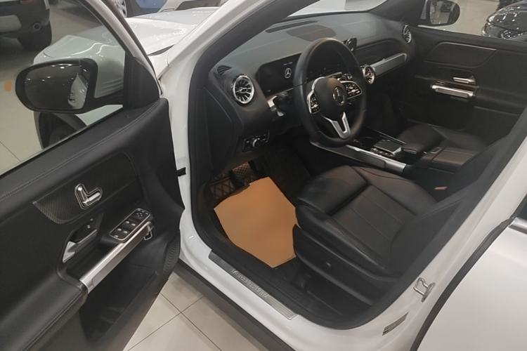Used Mercedes-Benz GLB 2020 Updated GLB 200 Dynamic Edition Driver Seat