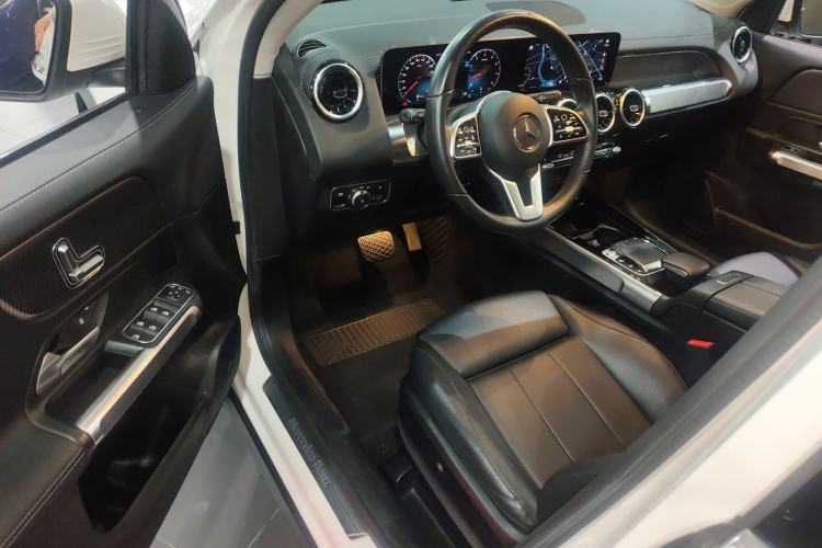 Used Mercedes-Benz GLB 2020 GLB 200 Dynamic Edition Driver Seat