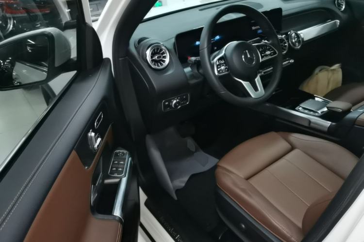 Used Mercedes-Benz GLB 2020 Facelift GLB 200 Fashion Edition Driver Seat