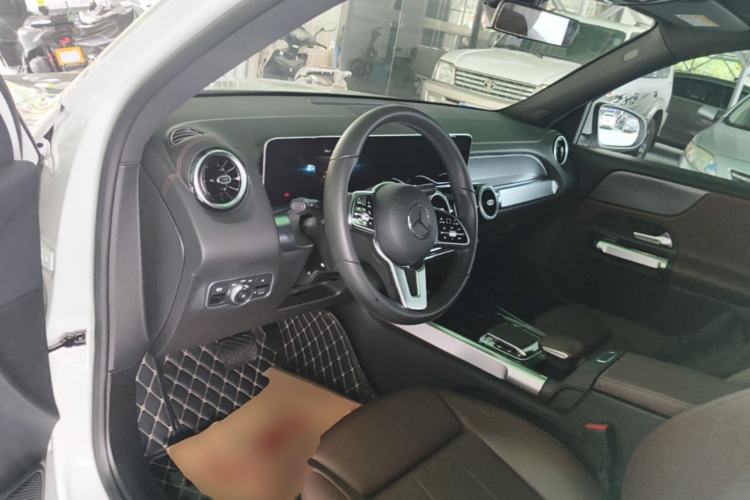 Used Mercedes-Benz GLB 2020 GLB 200 Dynamic Edition Driver Seat