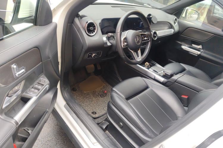 Used Mercedes-Benz GLB 2020 GLB 200 Dynamic Edition Driver Seat