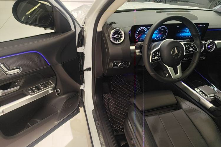 Used Mercedes-Benz GLB 2020 GLB 200 Stylish Edition Driver Seat