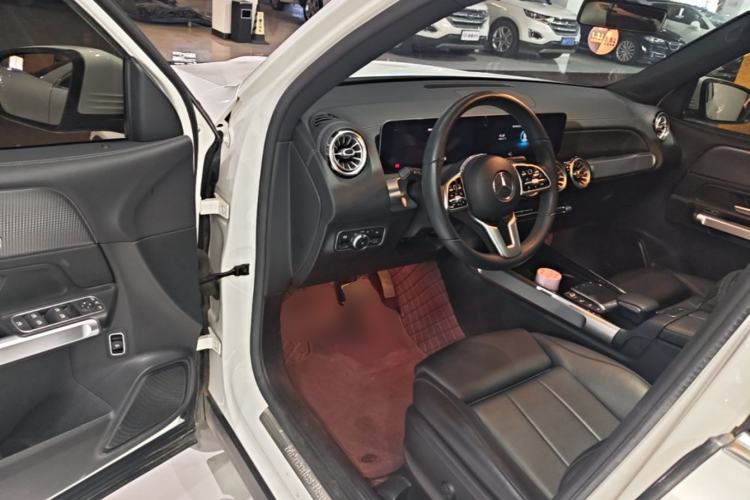 Used Mercedes-Benz GLB 2020 Updated GLB 200 Dynamic Edition Driver Seat