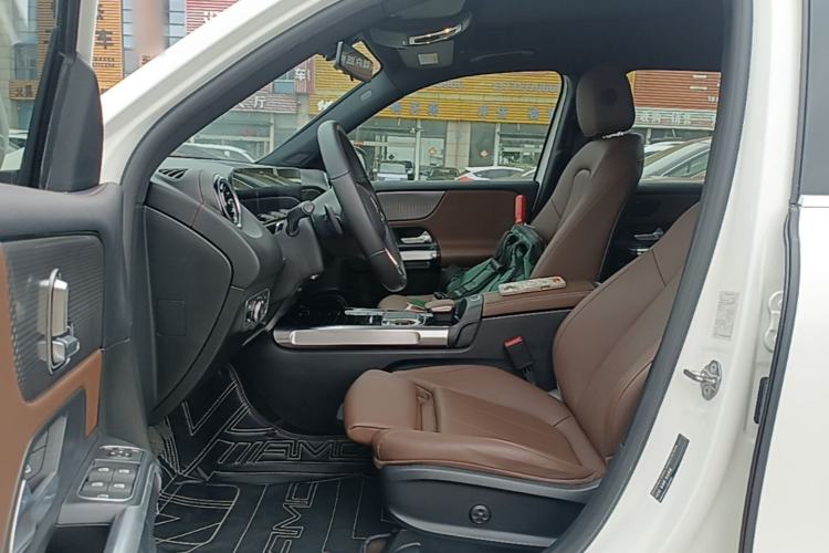 Used Mercedes-Benz GLB 2020 GLB 200 Dynamic Edition Driver Seat