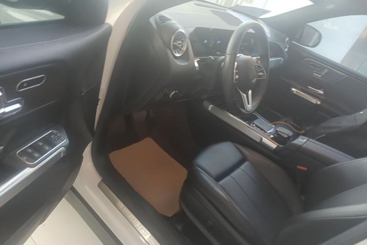 Used Mercedes-Benz GLB 2020 Facelift GLB 200 Fashion Edition Driver Seat