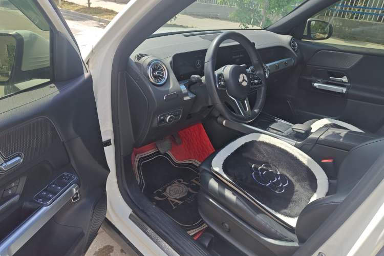 Used Mercedes-Benz GLB 2020 Updated GLB 200 Dynamic Edition Driver Seat