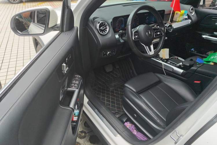 Used Mercedes-Benz GLB 2020 Facelift GLB 200 Fashion Edition Driver Seat