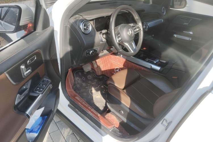 Used Mercedes-Benz GLB 2020 Facelift GLB 200 Fashion Edition Driver Seat