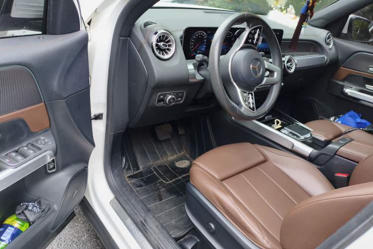Used Mercedes-Benz GLB 2020 GLB 200 Stylish Edition Driver Seat