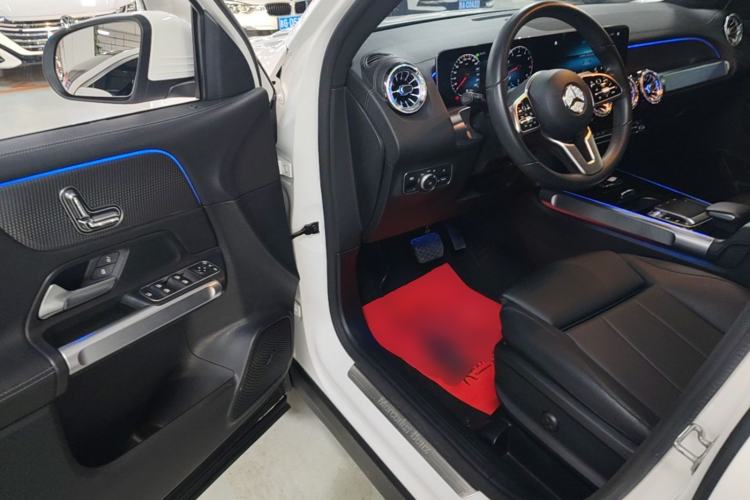 Used Mercedes-Benz GLB 2020 GLB 200 Dynamic Edition Driver Seat