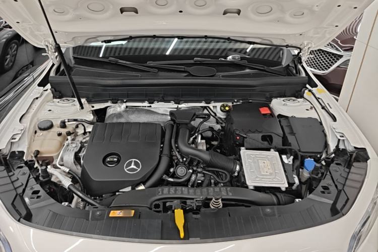 Used Mercedes-Benz GLB 2020 GLB 200 Stylish Edition Engine Bay