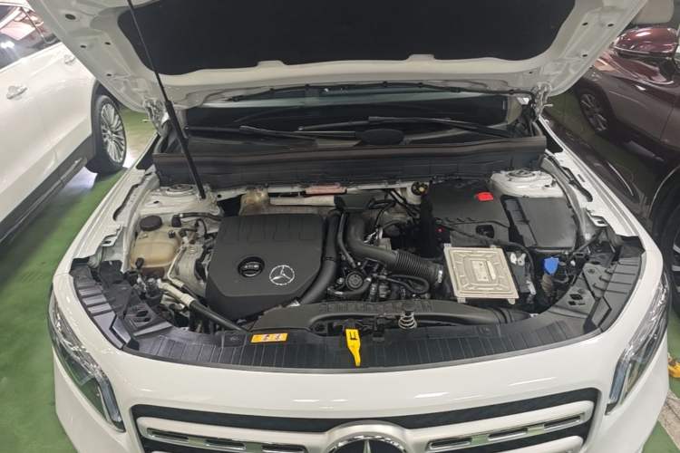 Used Mercedes-Benz GLB 2020 GLB 200 Stylish Edition Engine Bay