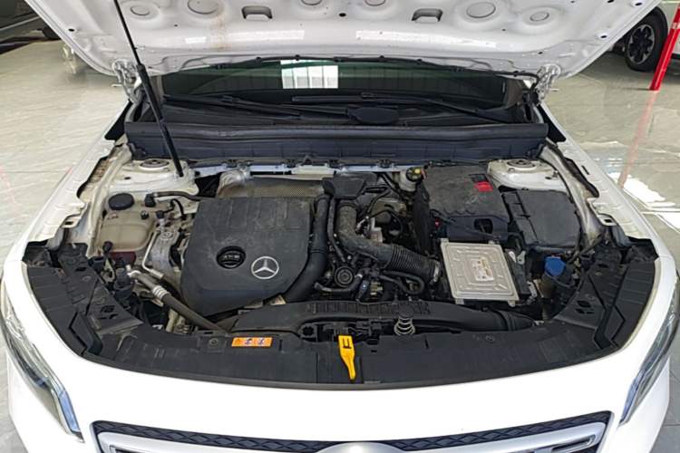 Used Mercedes-Benz GLB 2020 GLB 200 Stylish Edition Engine Bay