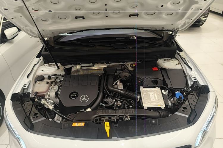 Used Mercedes-Benz GLB 2020 GLB 200 Stylish Edition Engine Bay