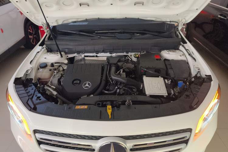 Used Mercedes-Benz GLB 2020 GLB 200 Stylish Edition Engine Bay