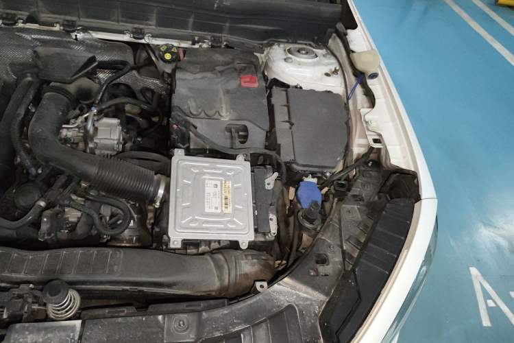 Used Mercedes-Benz GLB 2020 Facelift GLB 200 Fashion Edition Engine Bay Left
