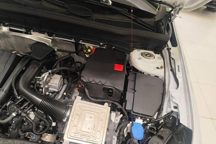 Used Mercedes-Benz GLB 2020 GLB 200 Stylish Edition Engine Bay Left