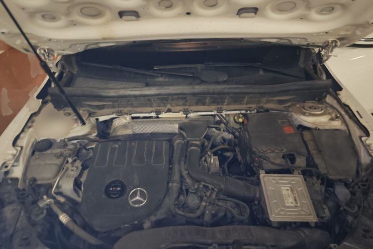 Used Mercedes-Benz GLB 2020 Facelift GLB 200 Fashion Edition Engine Bay