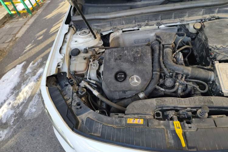 Used Mercedes-Benz GLB 2020 GLB 200 Dynamic Edition Engine Bay Right