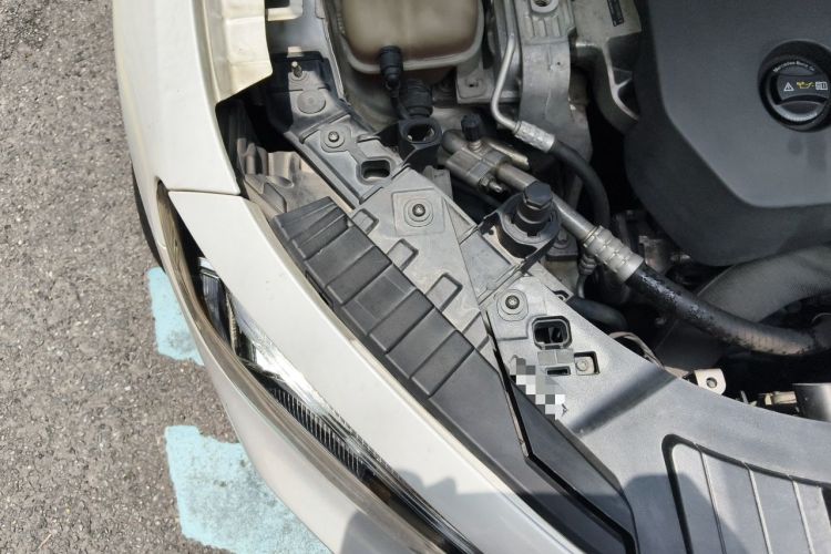 Used Mercedes-Benz GLB 2020 GLB 200 Stylish Edition Engine Bay Right