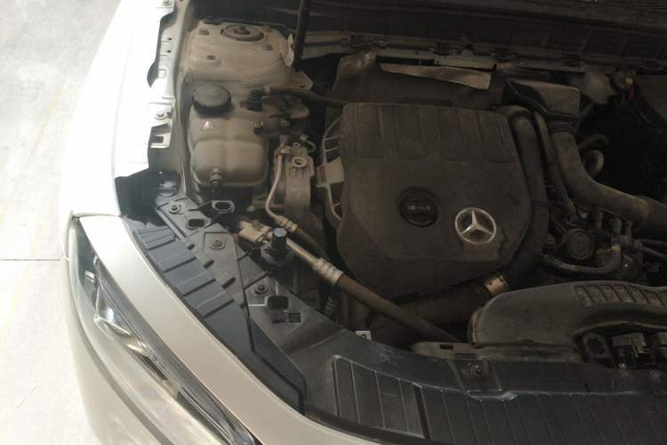 Used Mercedes-Benz GLB 2020 Facelift GLB 200 Fashion Edition Engine Bay Right