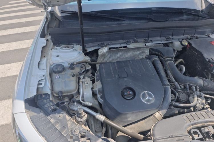 Used Mercedes-Benz GLB 2020 GLB 180 Dynamic Edition Engine Bay Right