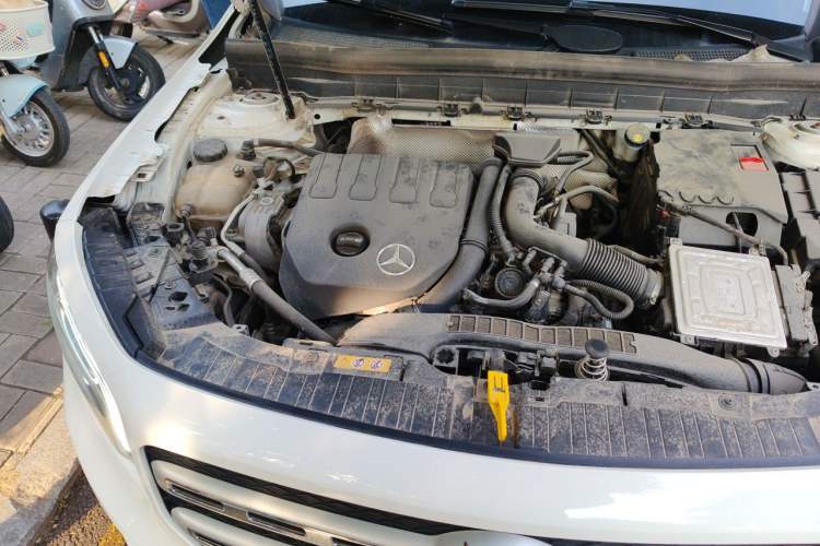 Used Mercedes-Benz GLB 2020 Facelift GLB 200 Fashion Edition Engine Bay Right