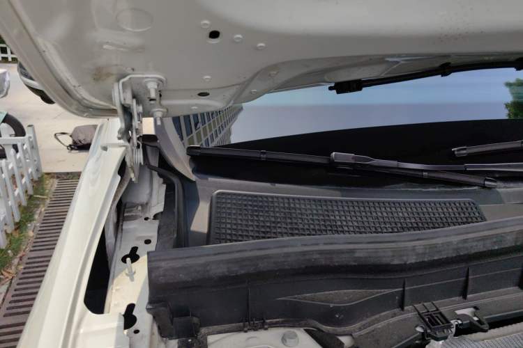 Used Mercedes-Benz GLB 2020 Updated GLB 200 Dynamic Edition Engine Bay Right