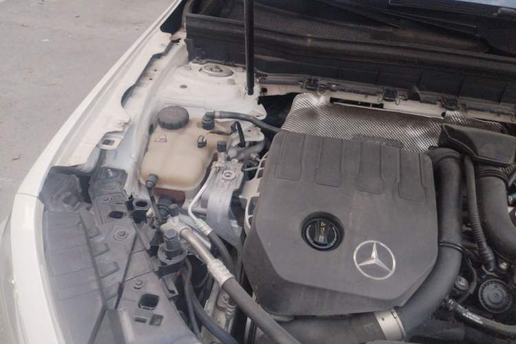 Used Mercedes-Benz GLB 2020 GLB 200 Stylish Edition Engine Bay Right