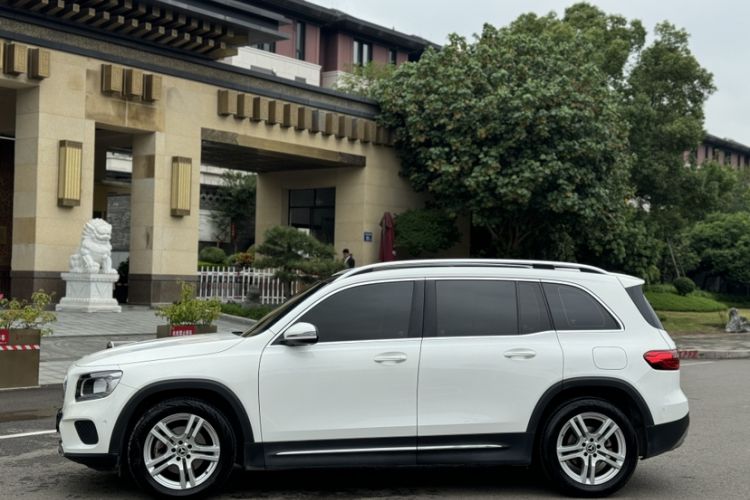 Used Mercedes-Benz GLB 2020 GLB 180 Dynamic Edition Exterior 1
