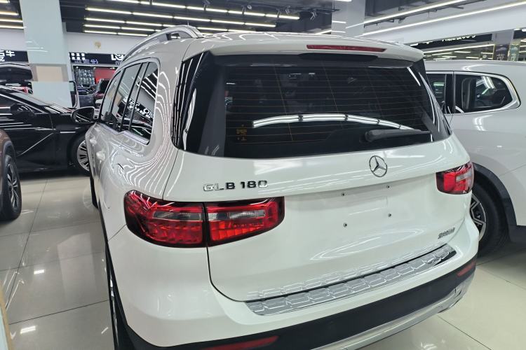 Used Mercedes-Benz GLB 2020 GLB 180 Dynamic Edition Exterior 2
