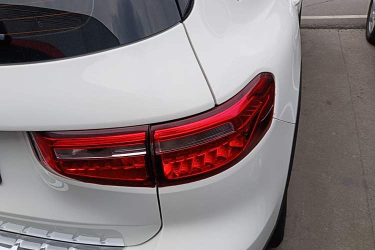 Used Mercedes-Benz GLB 2020 GLB 180 Fashion Model Exterior 3