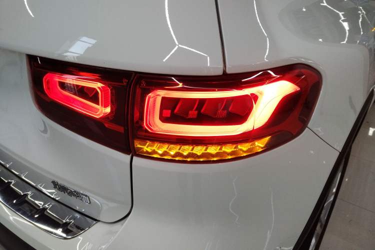 Used Mercedes-Benz GLB 2020 GLB 200 Dynamic Edition Exterior 3
