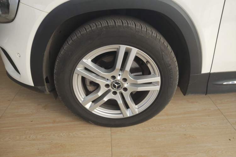 Used Mercedes-Benz GLB 2020 GLB 180 Dynamic Edition Exterior 4