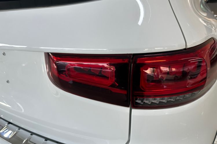Used Mercedes-Benz GLB 2020 GLB 200 Stylish Edition Exterior 9