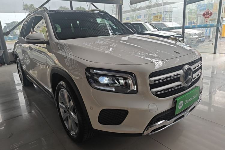 Used Mercedes-Benz GLB 2020 GLB 200 Stylish Edition Front Right 45 Deg
