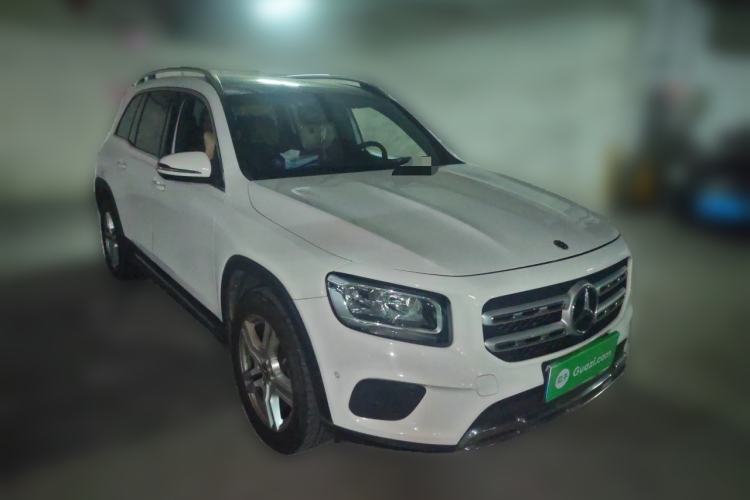 Used Mercedes-Benz GLB 2020 GLB 180 Fashion Model Front Right 45 Deg