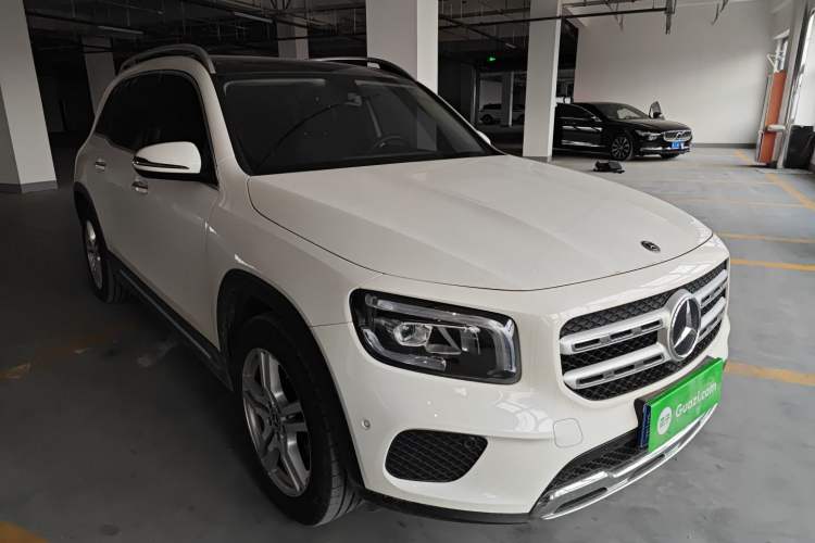 Used Mercedes-Benz GLB 2020 GLB 200 Dynamic Edition Front Right 45 Deg