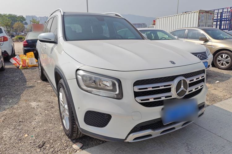 Used Mercedes-Benz GLB 2020 GLB 180 Dynamic Edition Front Right 45 Deg