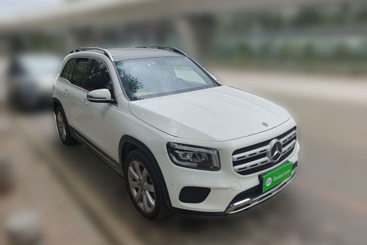 Used Mercedes-Benz GLB 2020 GLB 200 Stylish Edition Front Right 45 Deg