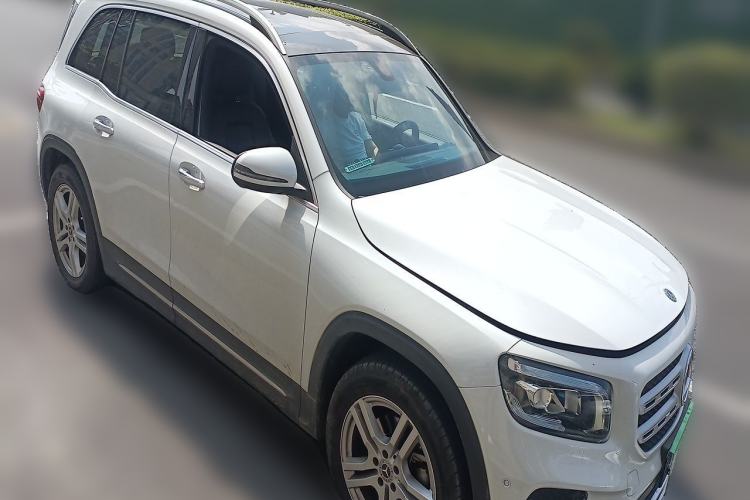 Used Mercedes-Benz GLB 2020 GLB 200 Dynamic Edition Front Right 45 Deg