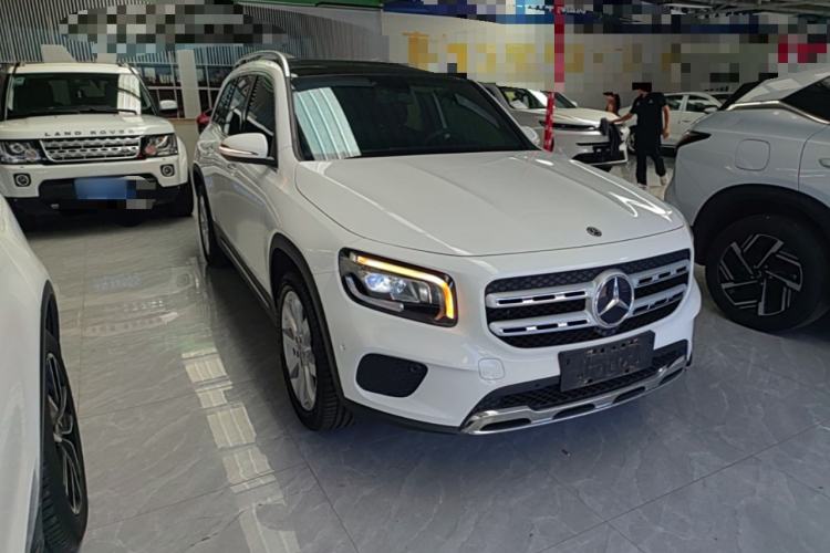 Used Mercedes-Benz GLB 2020 GLB 200 Stylish Edition Front Right 45 Deg