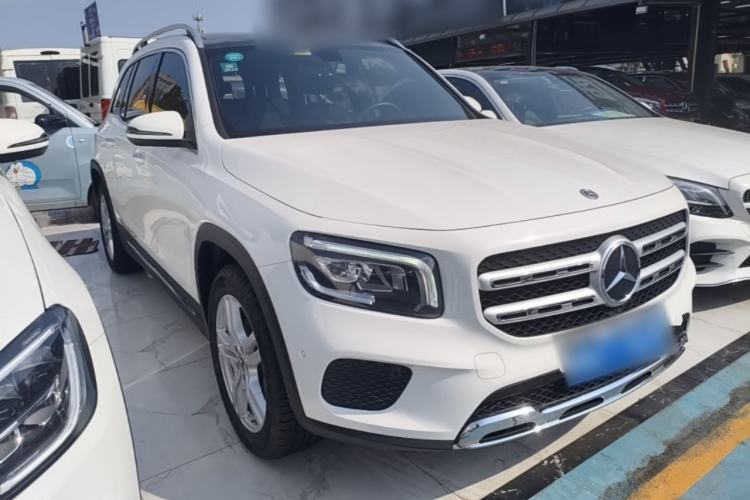 Used Mercedes-Benz GLB 2020 GLB 200 Dynamic Edition Front Right 45 Deg