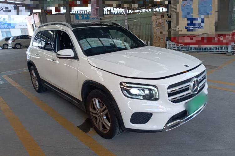Used Mercedes-Benz GLB 2020 GLB 200 Dynamic Edition Front Right 45 Deg