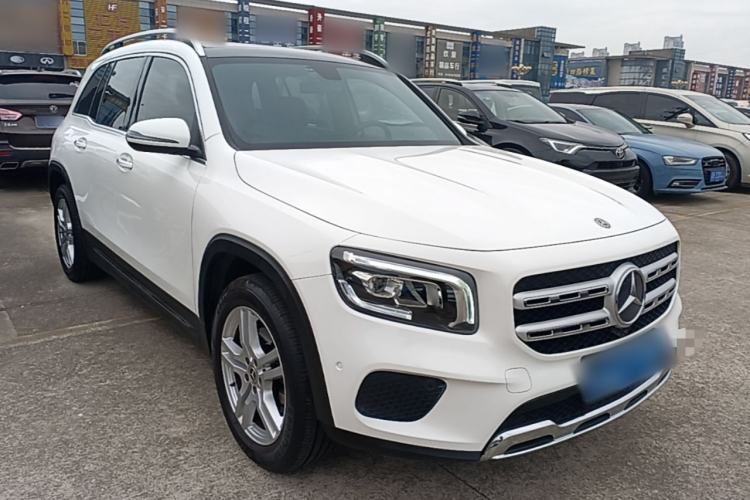 Used Mercedes-Benz GLB 2020 GLB 200 Dynamic Edition Front Right 45 Deg